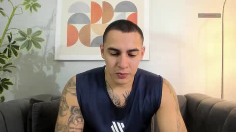 Snapshot of massimocontie_ chatting on 10.25.25 Massimo Contie online show from 10.25.25