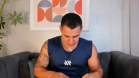 Snapshot of massimocontie_ chatting on 10.30.25 Massimo Contie online show from 10.30.25