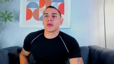 Snapshot of massimocontie_ chatting on 10.31.25 Massimo Contie online show from 10.31.25