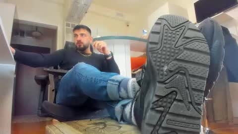 Matthew online show from 11.12.25