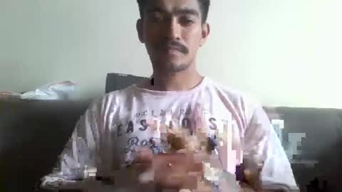 Snapshot of master_leoo chatting on 05.20.26 master_leoo online show from 05.20.26