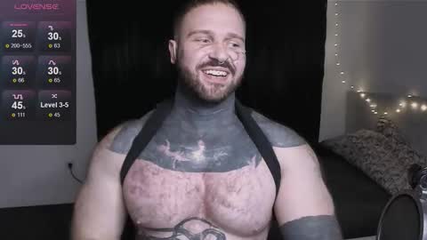 Snapshot of master_oil chatting on 10.18.25 Huge Alex online show from 10.18.25