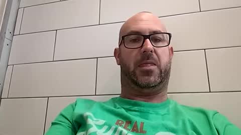 Snapshot of masterclass69er chatting on 09.15.25 Bob online show from 09.15.25