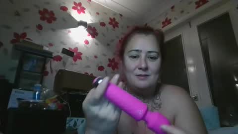 Snapshot of masterdewandcumslut chatting on 10.14.25 masterdewandcumslut online show from 10.14.25