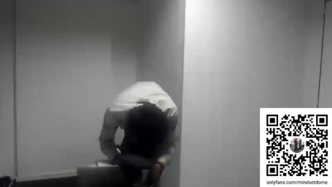 Snapshot of masterdomfuck chatting on 09.22.25 Masterdomfuck online show from 09.22.25