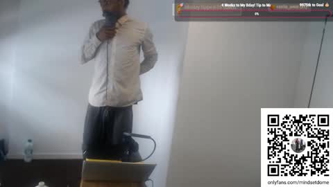 Snapshot of masterdomfuck chatting on 09.30.25 Masterdomfuck online show from 09.30.25