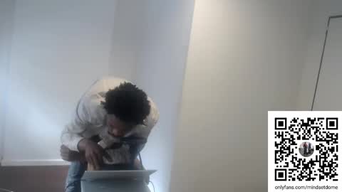 Snapshot of masterdomfuck chatting on 10.12.25 Masterdomfuck online show from 10.12.25