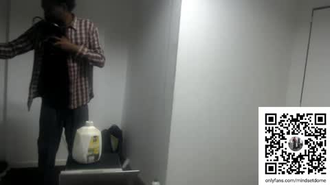 Snapshot of masterdomfuck chatting on 10.23.25 Masterdomfuck online show from 10.23.25