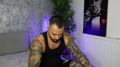 Snapshot of masterkingmuscle chatting on 09.12.25 masterkingmuscle online show from 09.12.25