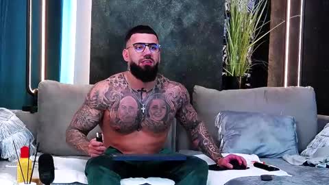 masterkingofmuscle online show from 03.03.25