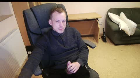 Snapshot of masterkno chatting on 12.22.24 Tom online show from 12.22.24