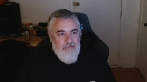 Snapshot of mastermcgirt chatting on 05.30.26 Dave online show from 05.30.26