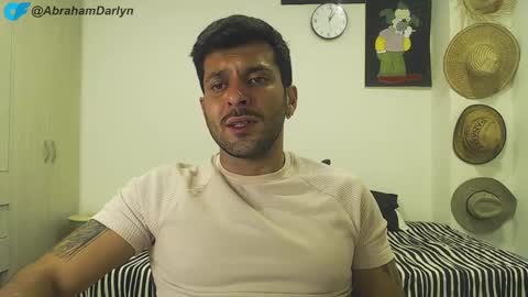   online show from 03.08.25