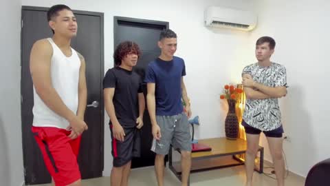 Team Cris Darwin- Fernando- Stiven- David online show from 01.24.25