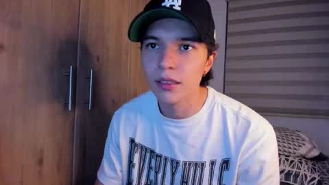 Snapshot of mastrangelo_x chatting on 10.14.25 mastrangelo_x online show from 10.14.25