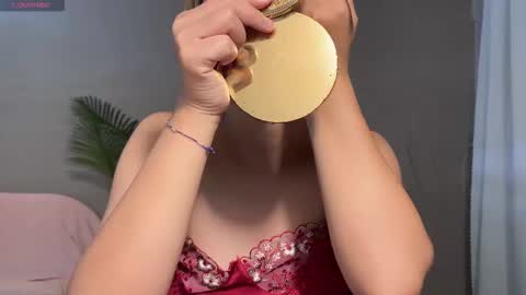 Snapshot of masubaby chatting on 09.28.25 SuSu online show from 09.28.25