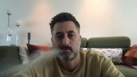 Snapshot of mat_johof chatting on 11.12.25 mat_johof online show from 11.12.25