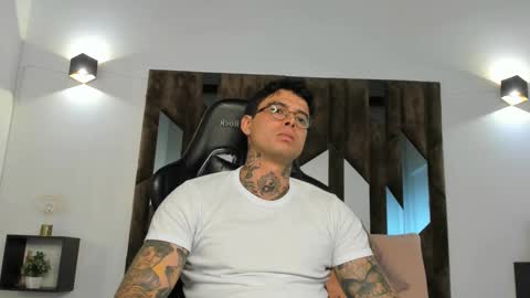 mateo_dilucajs1 online show from 10.04.25