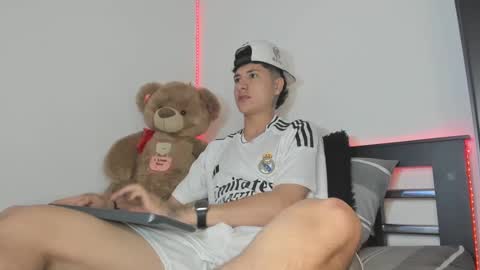 mateo_escobar online show from 11.03.25