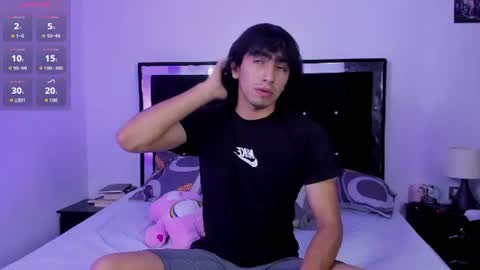 Snapshot of mateo_sweetie chatting on 06.12.26 Mateo online show from 06.12.26