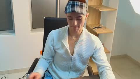 Matheo Montclair online show from 10.10.25