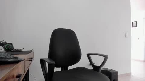 Snapshot of matheusbeard2 chatting on 10.21.25 Matheus online show from 10.21.25