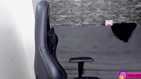 Mathew Independent model online show from 10.21.25