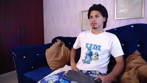 Mathew online show from 12.17.25