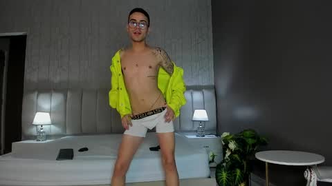 Snapshot of mathewangel_ chatting on 01.24.25 Matthew online show from 01.24.25