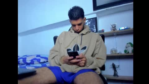 Snapshot of mathews_19 chatting on 02.11.25 Teo online show from 02.11.25