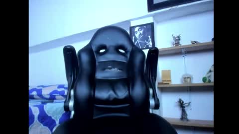 Snapshot of mathews_19 chatting on 03.11.25 Teo online show from 03.11.25