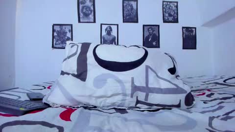 Snapshot of mathews_19 chatting on 09.23.25 Teo online show from 09.23.25