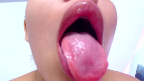 Mati04 online show from 07.18.26
