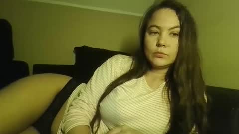 Snapshot of mati1da chatting on 10.04.25 Matild online show from 10.04.25