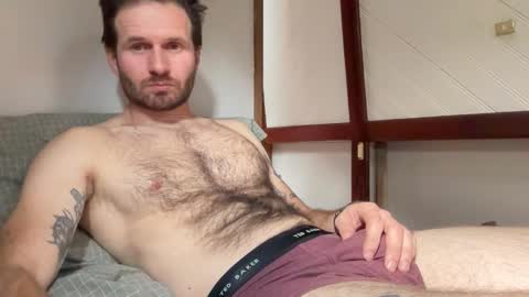 Snapshot of mati_m8 chatting on 09.24.25 mati_m8 online show from 09.24.25