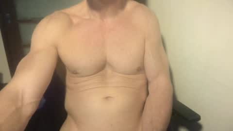 Snapshot of matiasmartin2030 chatting on 07.11.26 MatiasMatureMuscle online show from 07.11.26