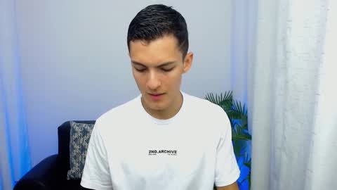 Snapshot of matiius18 chatting on 10.19.25 Matias online show from 10.19.25