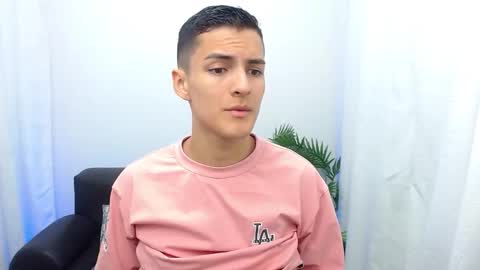 Snapshot of matiius18 chatting on 11.09.25 Matias online show from 11.09.25