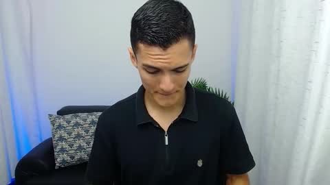 Snapshot of matiius18 chatting on 11.12.25 Matias online show from 11.12.25