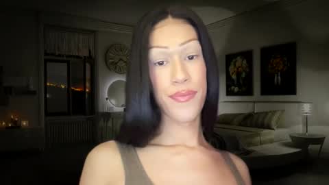 MOLLY MILLS online show from 10.30.25