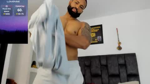 Snapshot of matt_rodriguez92 chatting on 02.13.25 matt rodriguez92 online show from 02.13.25