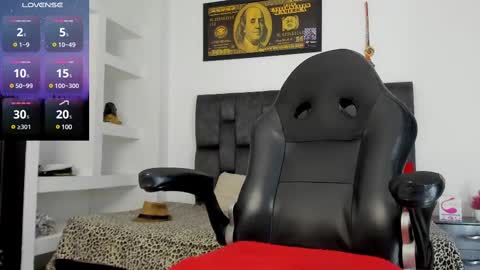 Snapshot of matt_rodriguez92 chatting on 02.17.25 matt rodriguez92 online show from 02.17.25