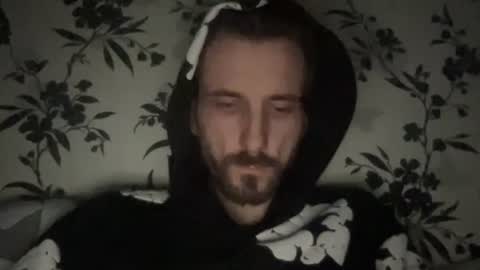 Snapshot of mattcarta chatting on 11.06.25 mattcarta online show from 11.06.25