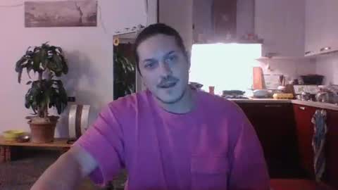 Snapshot of matteushh87 chatting on 02.01.26 matteushh87 online show from 02.01.26