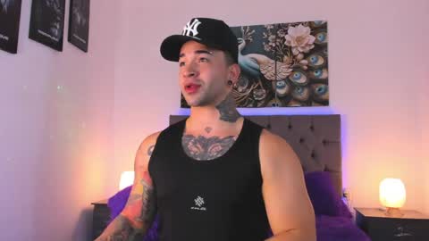Snapshot of matthew_colee chatting on 05.06.26 Matthew INDEPENDENT MODEL online show from 05.06.26