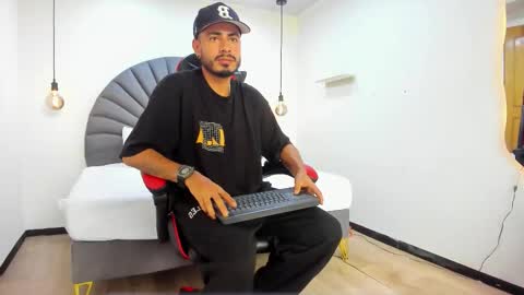 Matthew online show from 02.07.26