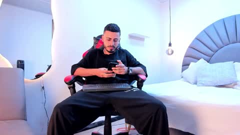 Matthew online show from 03.04.26