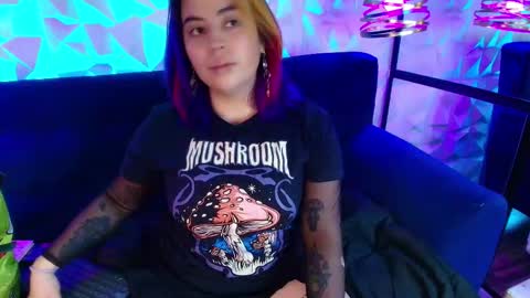 Snapshot of matti_sofia chatting on 09.25.25 TATIANA AND ROUS online show from 09.25.25