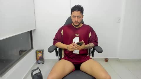 Snapshot of mattia_dupont chatting on 02.26.26 Mattias online show from 02.26.26