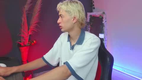 mattias     online show from 10.11.25